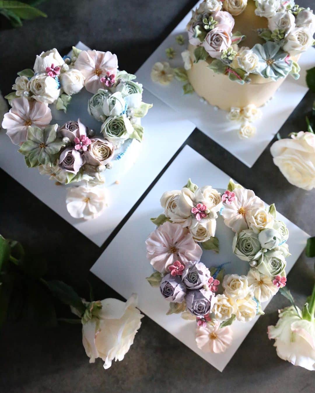 청담 수케이크 (atelier soo)さんのインスタグラム写真 - (청담 수케이크 (atelier soo)Instagram)「ㅡ Sooclass Basic 3 ⚜️ 사랑하는기초수업.레몬케이크 &  ㅡ #flower #cake #flowercake #partycake #birthday #bouquet #buttercream #baking #wilton #weddingcake ㅡ www.soocake.com vkscl_energy@naver.com」10月25日 19時20分 - soocake_ully