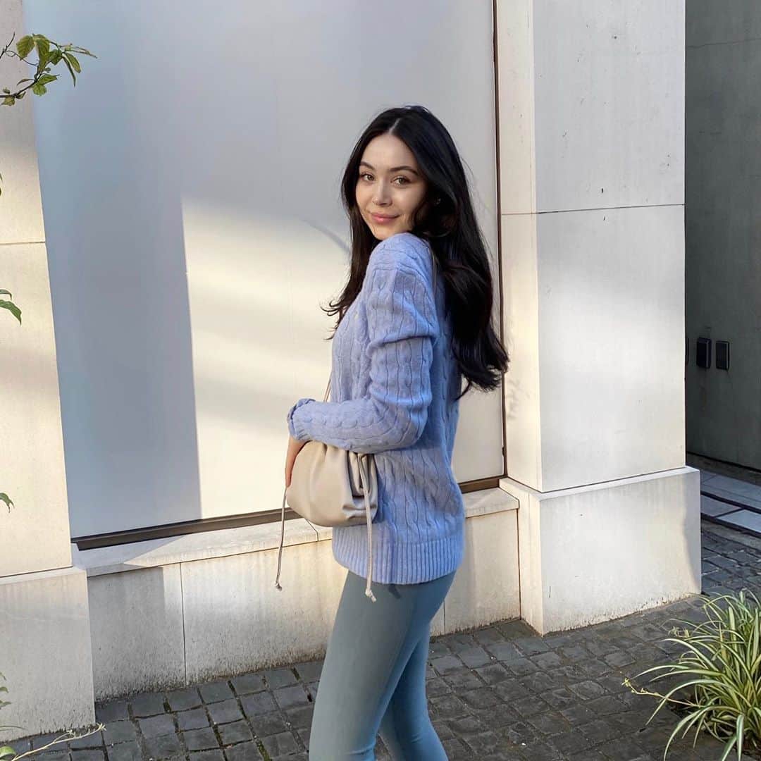 エレナ・アレジ・後藤のインスタグラム：「Sunday stroll w @giulianoalesi 🤍✨」