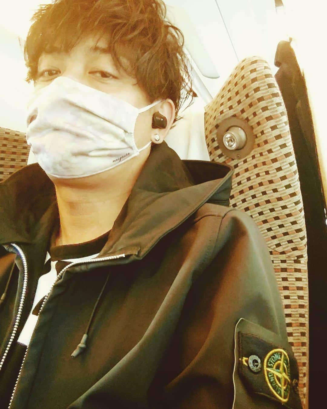 中村昌也のインスタグラム：「新幹線🚅  地元に帰ってました😊」