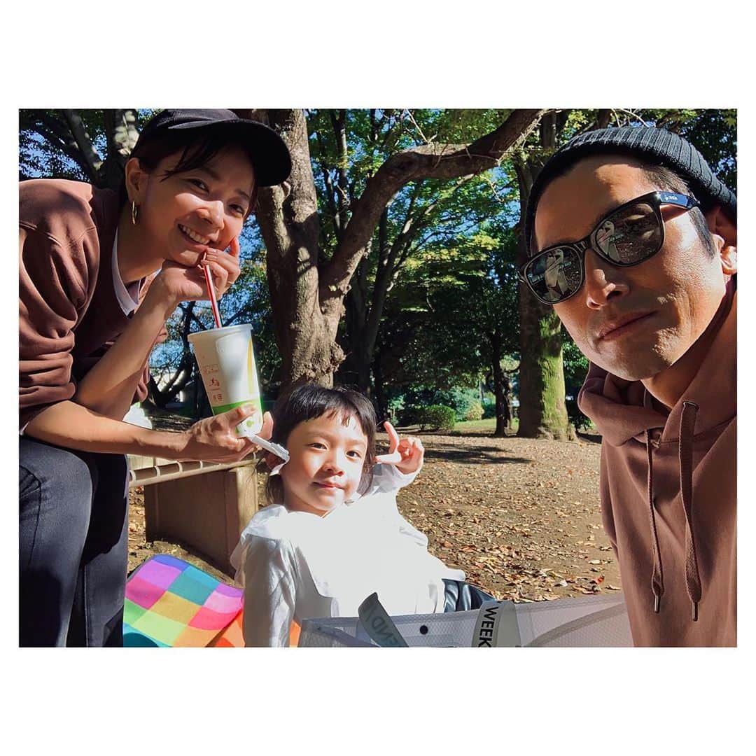 肥野竜也のインスタグラム：「【ピクニック】﻿ ﻿ ﻿ 天気良かったので家族でお出掛け☀️👨‍👩‍👧〜﻿ ﻿ ﻿ #肥野LIFE﻿ #肥野ファミリー﻿ #ファミリー﻿ #ピクニック﻿ #休日﻿」