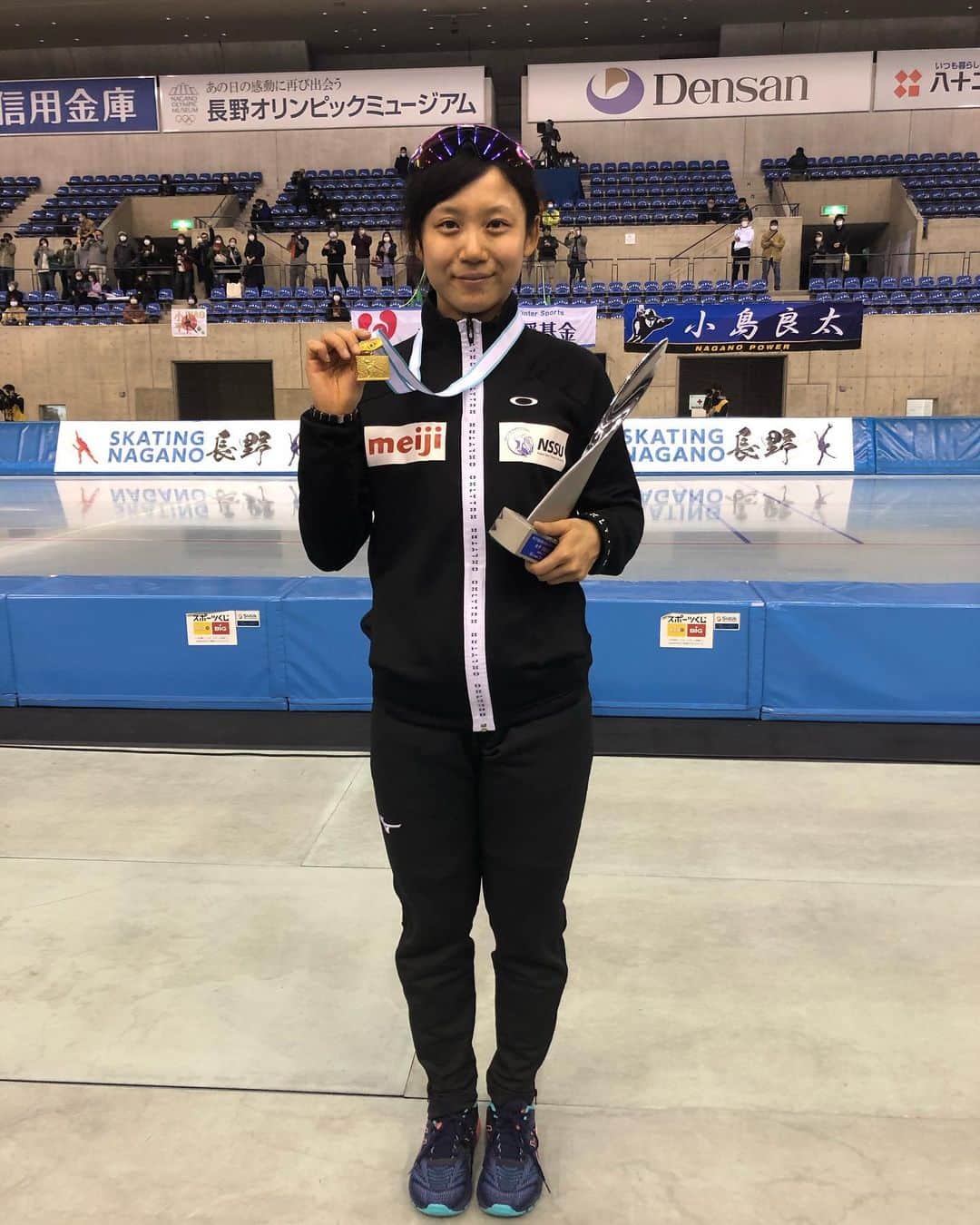 フジテレビスケートのインスタグラム：「* ‪ #全日本スピードスケート距離別選手権大会⛸✨‬ ‪最終日の結果です🙌✨‬  ‪女子1500m🥇 #髙木美帆 選手‬ 🗣大会新記録😳＆5連覇😳＆今大会2冠達成😳！圧倒的な強さでした‼️ ‪男子1500m🥇 #一戸誠太郎 選手‬ 🗣一昨日の5000mに引き続き2冠👑今日は10000mにも出場し入賞、世界で戦う強さを見せつけました✨ ‪女子5000m🥇 #ウイリアムソンレミ 選手 🗣2連覇達成🎉尊敬する兄･師円選手に追い付く日を楽しみにしています☺️‬ ‪男子10000m🥇 #蟻戸一永 選手‬ 🗣世界で活躍する選手たちをおさえての優勝‼️若き新星が活躍、今後の長距離界も楽しみです😌‪💭‬  ‪たくさんの大会新記録が出たこの大会‬⏱✨ そしてたくさんのドラマがありました🌈  ‪大会ハイライトは深夜1時55分〜フジテレビ(関東ローカル放送)にて👀🌟✔  #スピードスケート #speedskating #スケート #skate #スケーター #skater #距離別 #選手権 #長野 #北京五輪」