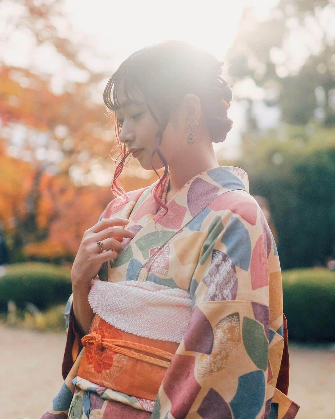 TAKI Modのインスタグラム：「. . kimono👘 . . 鬼滅の刃が流行ってるからか？剣道が少し注目を集めてるとか🤔 . 中学時代、剣道部の俺としては大人になってからやりたい気持ちは全く無く今やるなら、スポーツチャンバラがやりたい✨ . . 【location : Kyoto , Japan 】 . . follow☞@team_jp tag ☞#team_jp_ ←最後の_忘れず . . XPRO2 / XF35mm F1.4 . . #portrait#ポートレート  #RECO_ig  #igersjp #写真好きな人と繋がりたい#その瞬間に物語を#スクリーンに恋して#genic_japan  #pasha_magazine @FUJIFILMjp_x  @FUJIFILM_xseries#Kyoto」