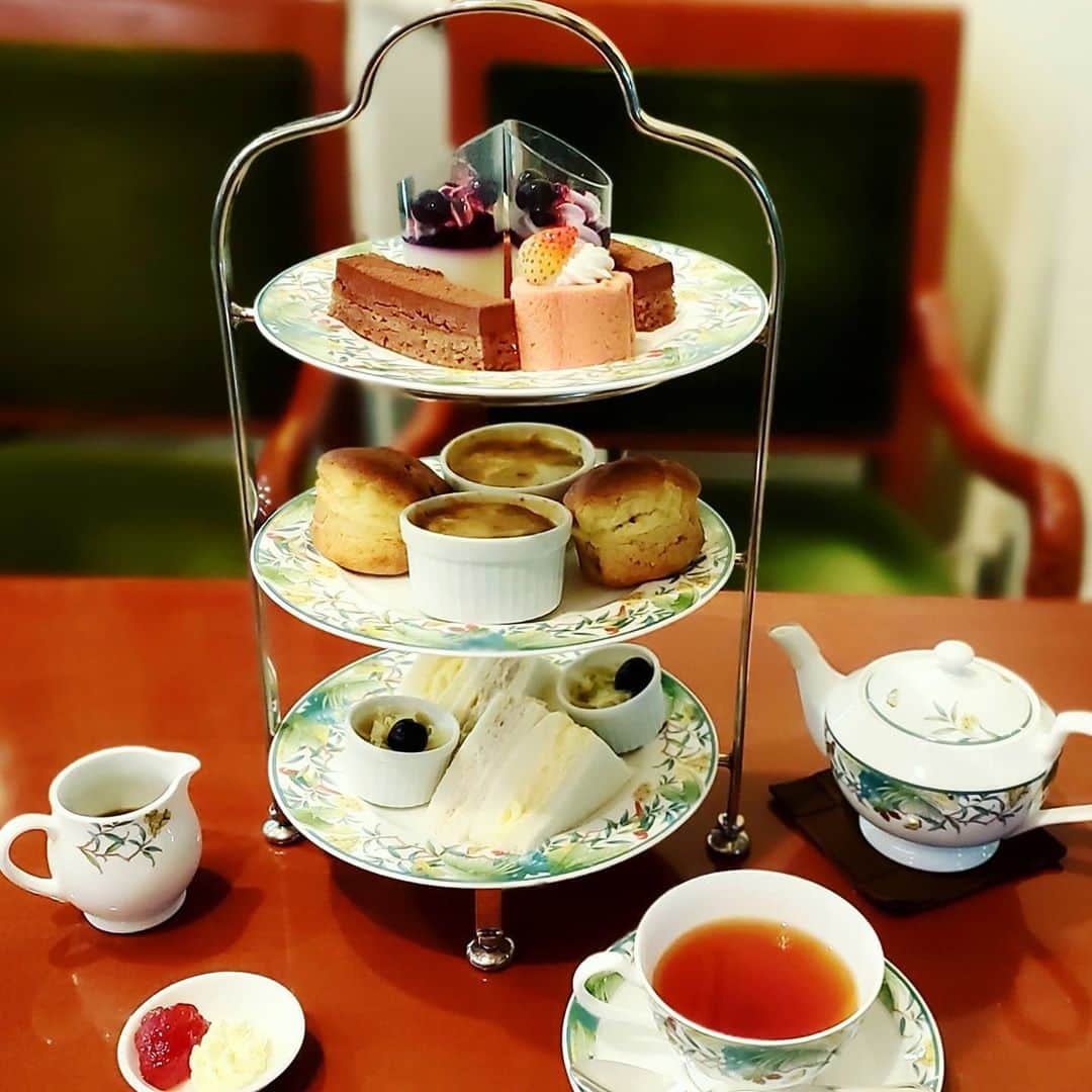 ミスター黒猫（黒猫仙人）のグルメインスタ