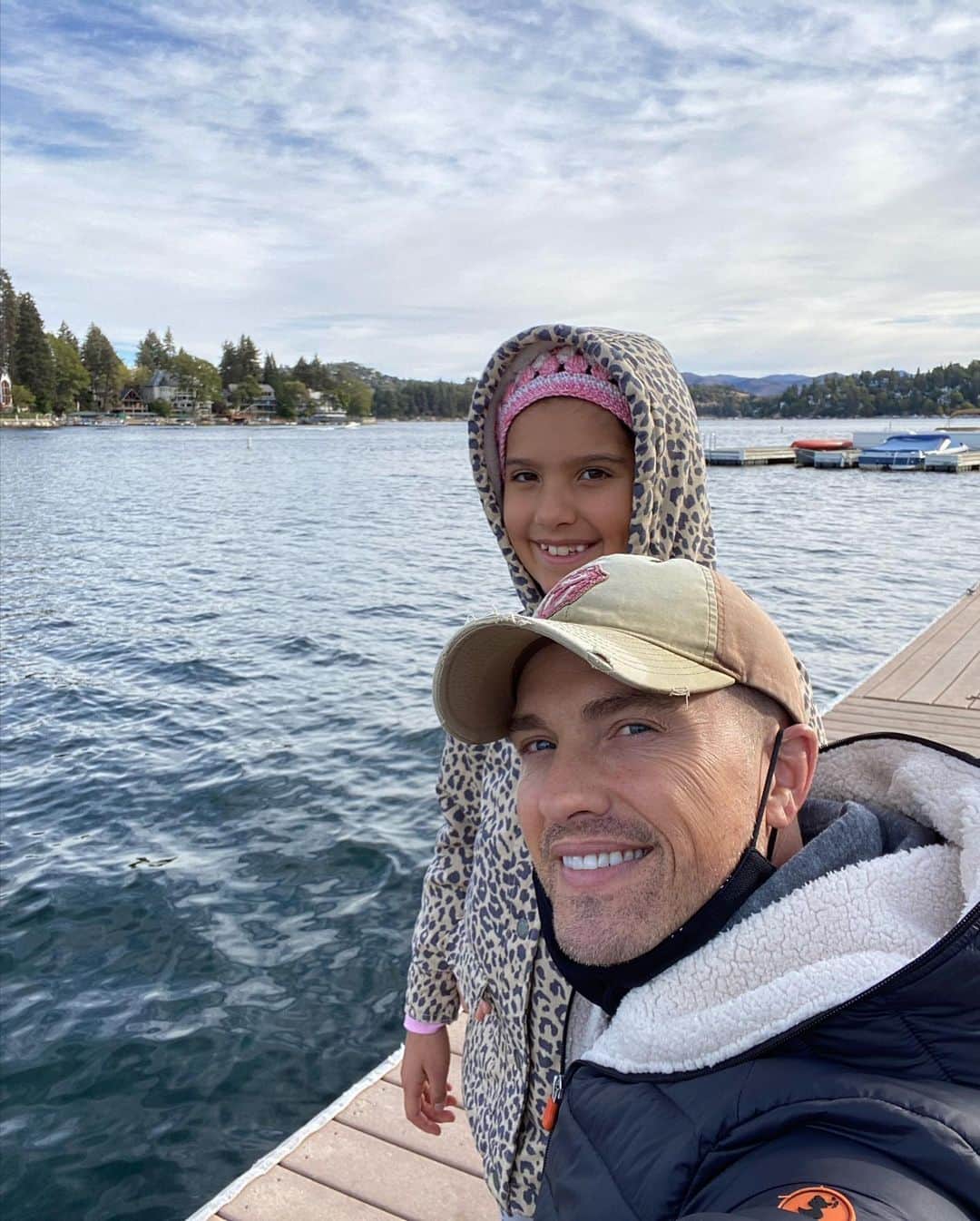 エリック・ウィンターのインスタグラム：「A weekend to remember... ❤️ love my girl. #arrowhead #maygodblessher #sebi #savetheduck」