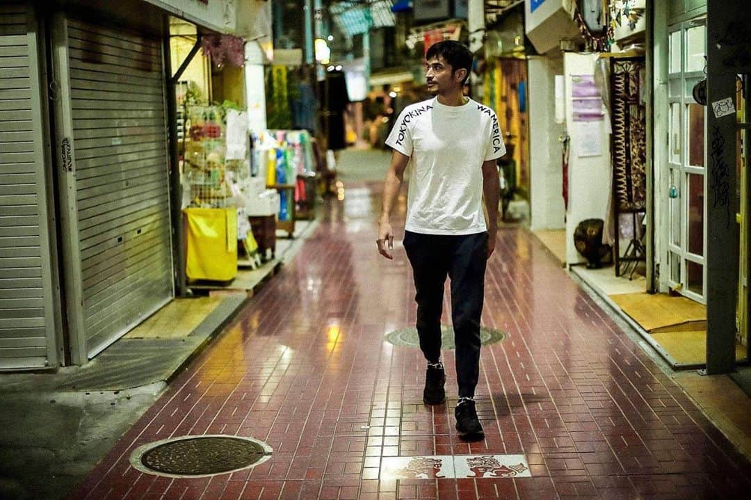 尚玄さんのインスタグラム写真 - (尚玄Instagram)「I’m flying back to #Okinawa again. So excited to be part of this project with a truly talented director!   東京での雑務を済まし、再び沖縄へ。ご一緒したかった監督との新作がクランクイン。  Photo by @officemigi #CatLover #Kitty #Cat #猫 #猫好き」10月25日 12時23分 - shogenism