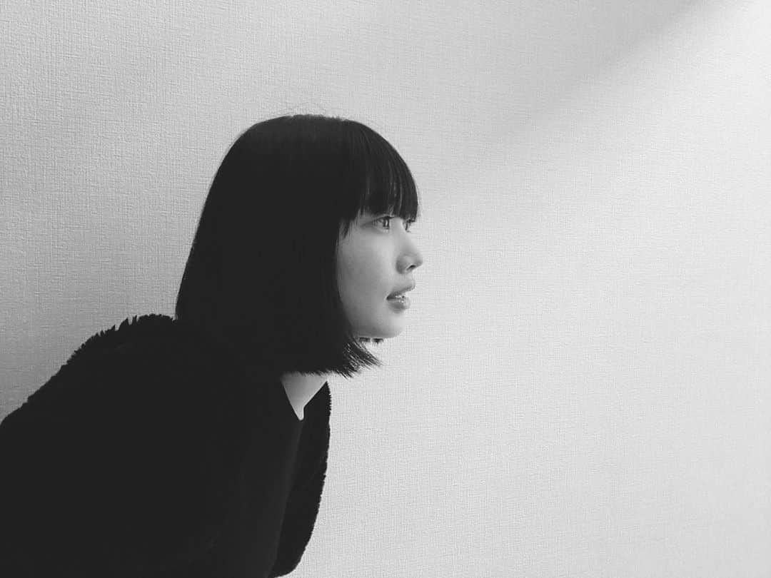 林田岬優さんのインスタグラム写真 - (林田岬優Instagram)「白髪見つけました。👩🏻 #白髪#見つけちゃった」10月25日 12時38分 - miyu_hayashida