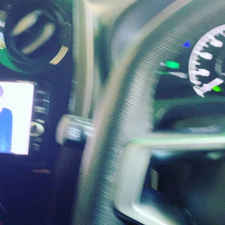 のインスタグラム：「車二台洗車するの1時間かかったわ！皆考える事一緒やな！」