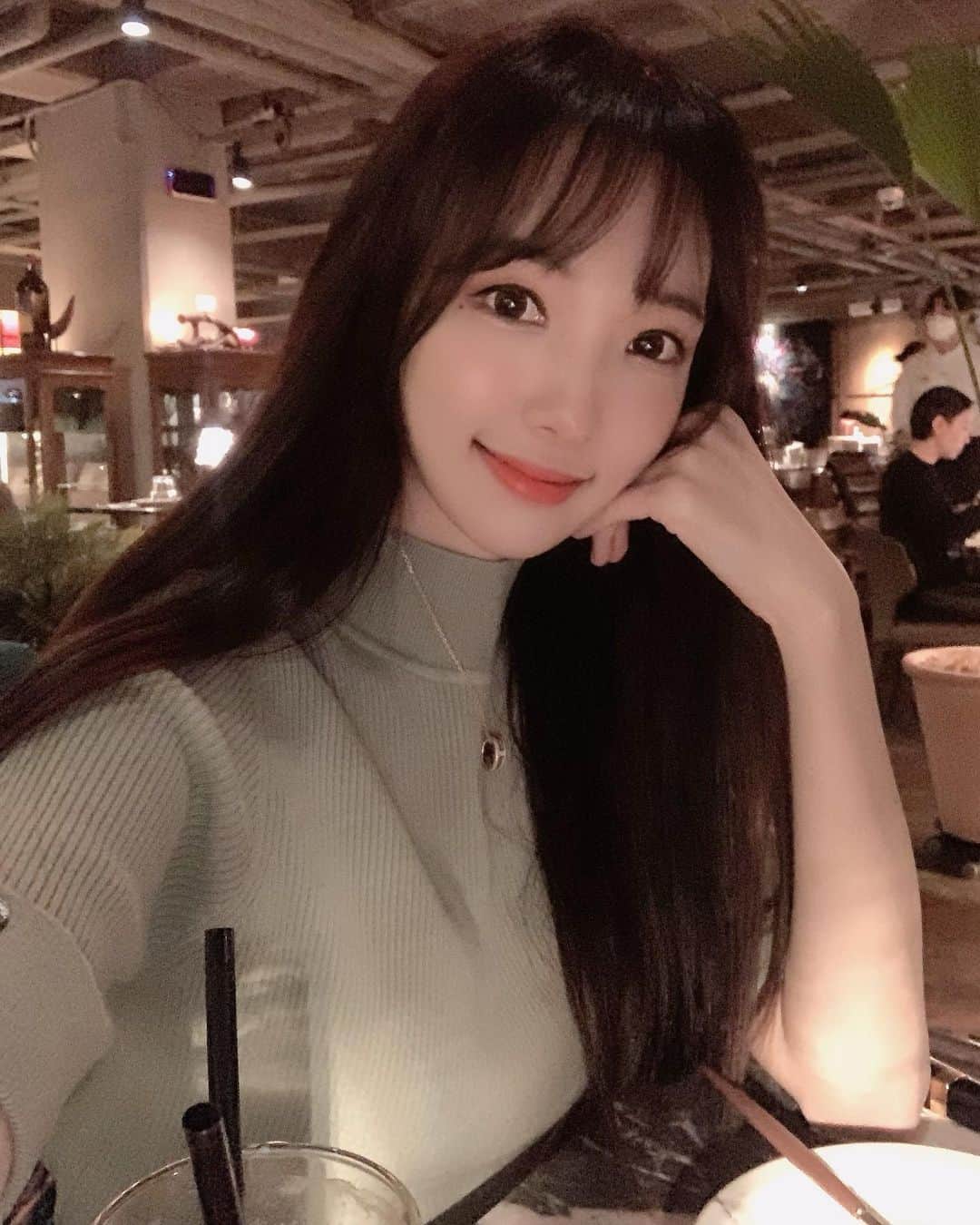 ミンヒ のインスタグラム：「빙수 또 먹고싶다아😧」