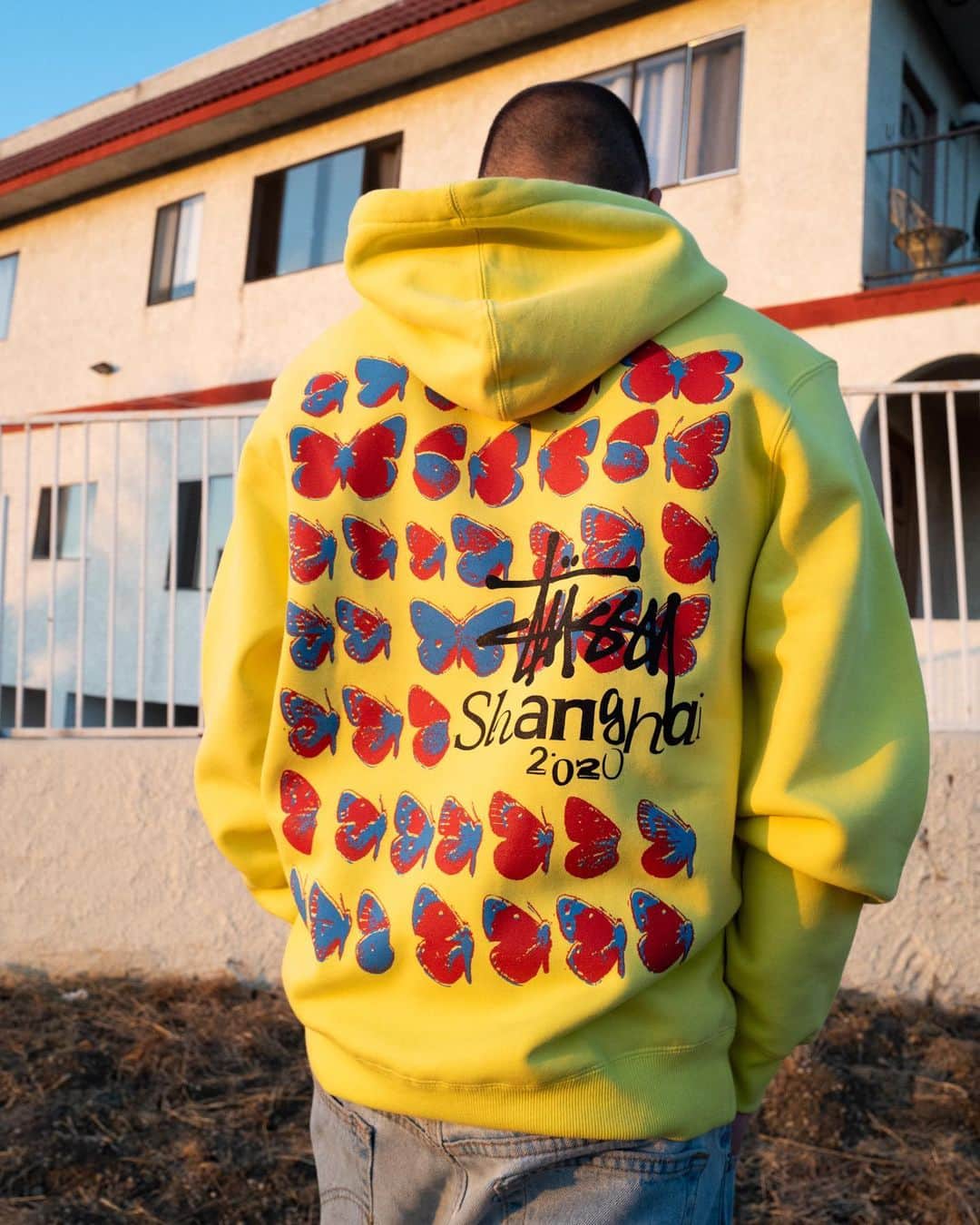 HYPEBEASTさんのインスタグラム写真 - (HYPEBEASTInstagram)「@hypebeaststyle: @stussy is celebrating the opening of its new Shanghai chapter store with a special collection of apparel. Made up of tees and hoodies, the offering uses store-specific dice and butterfly graphics across seven total pieces, making for a colorful assemblage that brings California cool to China’s biggest city. Head to the link in our bio for more details. The range will be available at the space, which is set to open this winter.⁠⠀ Photo: Stüssy」10月25日 12時52分 - hypebeast