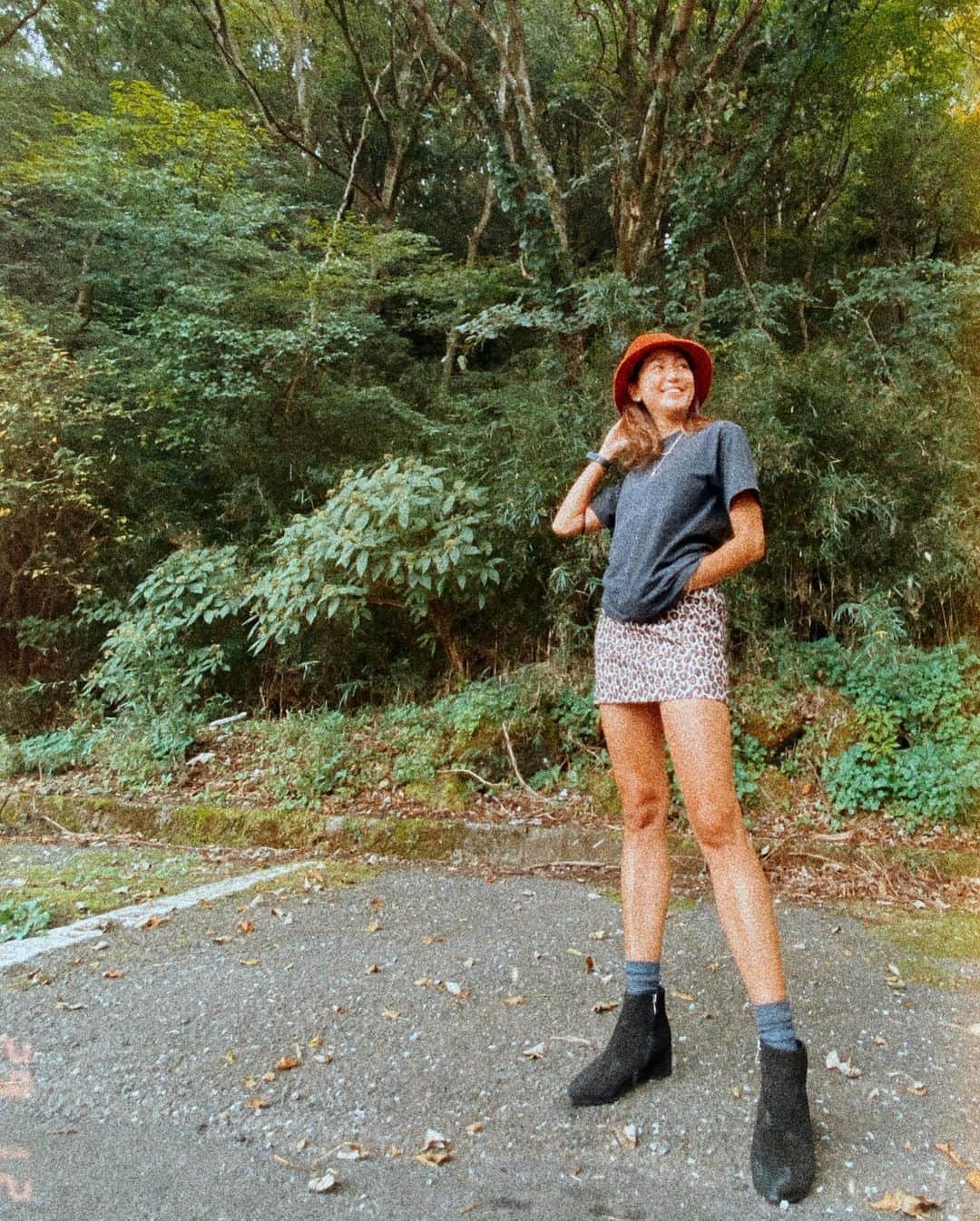 堀舞紀さんのインスタグラム写真 - (堀舞紀Instagram)「🌿〜 . . . . #outfit  . . . バケットどこのか とってもきかれるので タグ付けました🏷ヨ〜」10月25日 13時12分 - mainohori