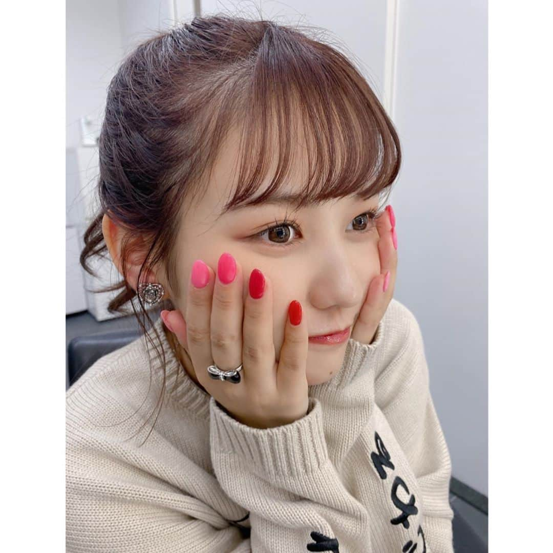 佐藤ノアさんのインスタグラム写真 - (佐藤ノアInstagram)「嘘みたいな色のつめになった🧠💢🎀💞🍒」10月25日 13時41分 - sugar_79