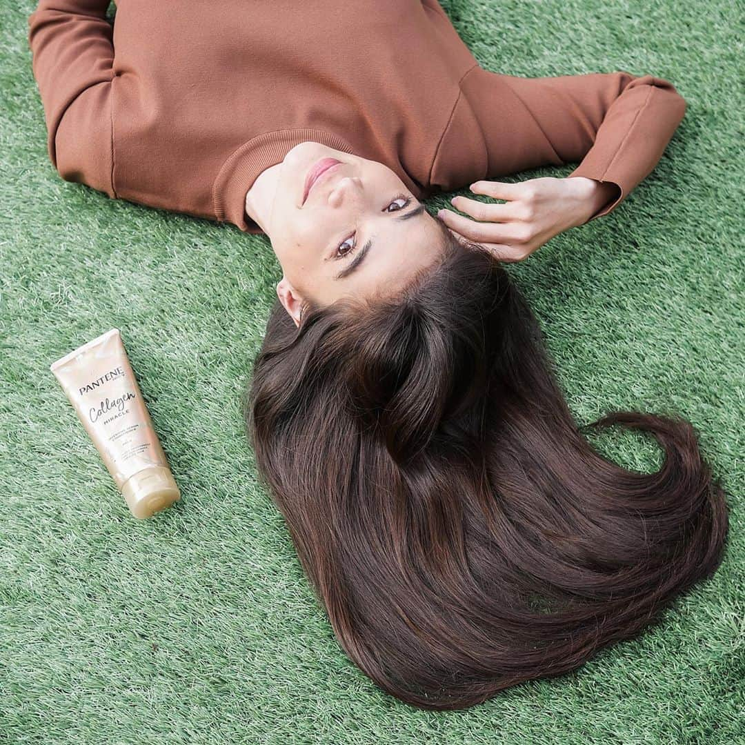 アン・カーティスさんのインスタグラム写真 - (アン・カーティスInstagram)「When you loooooove your hair! 🤍  Being an ambassador for @pantenephilippines I’ve tried and loved ALL of their products. Admittedly, the Pantene Collagen Miracle Conditioner has definitely topped my fave list BUT we have something new dropping very SOON! Can’t wait to share it with you guys as it is another new fave of mine! 🤍💜 #PantenePH #MyCollagenMiracle #PanteneLongHairSolutions」10月25日 14時03分 - annecurtissmith