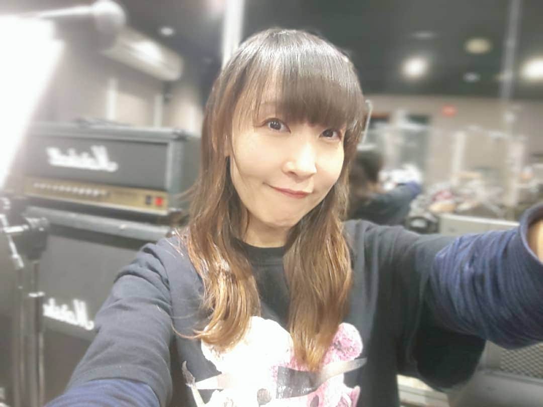 atsukoさんのインスタグラム写真 - (atsukoInstagram)「FCライヴのリハーサル🎵  #gelamily  #angela_jpn  #angela」10月25日 15時33分 - angela_atsuko