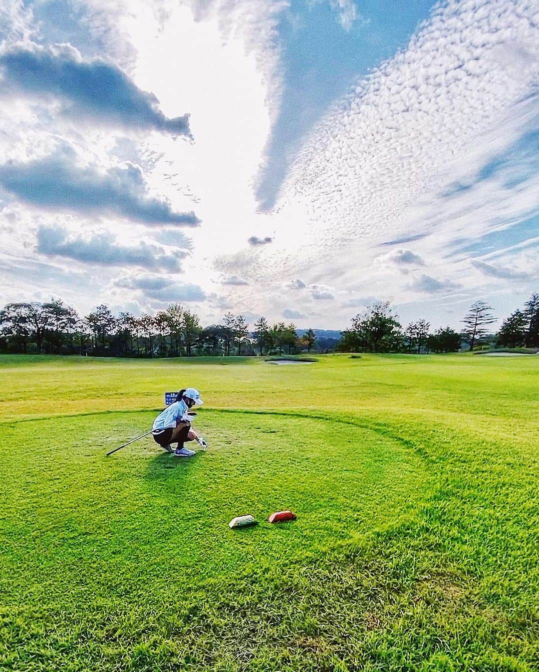 若尾綾香さんのインスタグラム写真 - (若尾綾香Instagram)「☆ golf🏌️‍♀️✨ 秋は最高だ！ スコア良くなると気分も良い♡ お友達よ、お誘いお待ちしてますっ笑  #golf #ゴルフ ⛳️」10月25日 16時20分 - ayaka_wakao