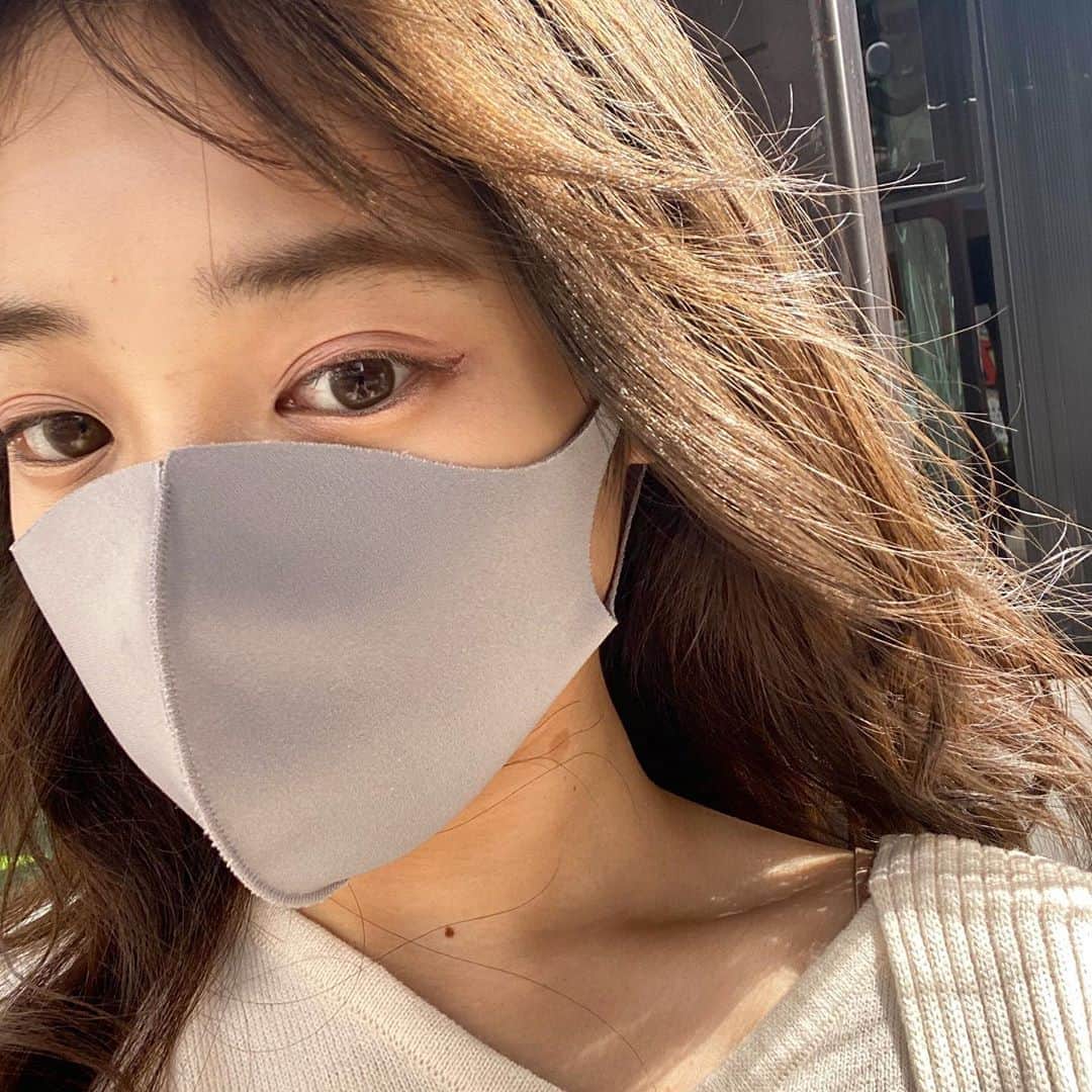 ほのかのインスタグラム：「時差がすごい #modecon #mixchannel #モデコン #ミスコン #大学生 #女子大生 #インフルエンサー #被写体モデル #被写体 #撮影会モデル #作品撮り #自撮り #サロモ #メイク #カメラマンさんと繋がりたい #おしゃれさんと繋がりたい #美大生 #instagram #instalike #lfl #fff #いいね返し #サロモ希望 #カットモデル募集 #ヘアメイク #ヘアアレンジ #前髪アレンジ  #オリーブベージュ #オリーブグレージュ」