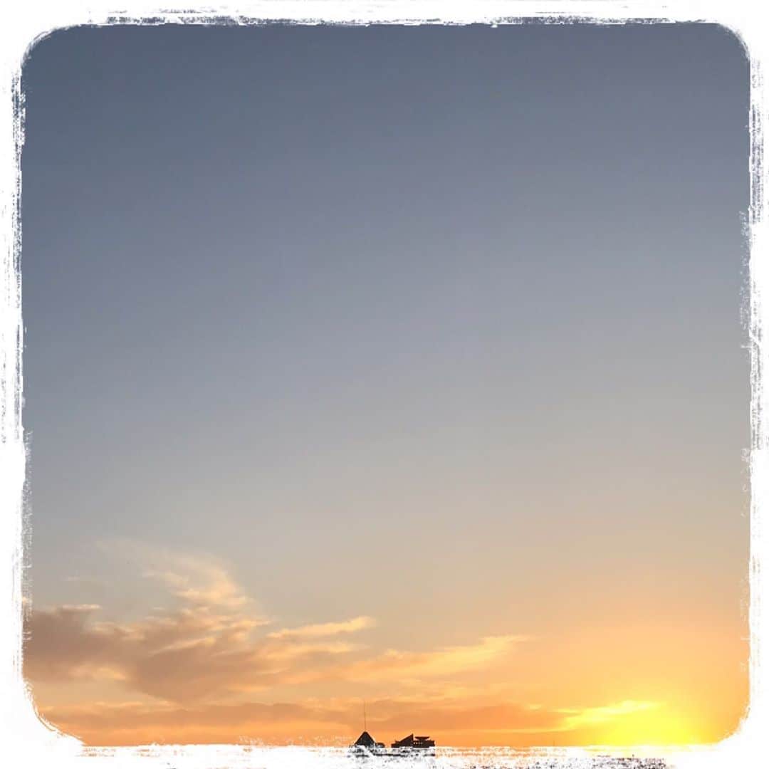 心幸 -Miyuki-さんのインスタグラム写真 - (心幸 -Miyuki-Instagram)「. . イマソラ 夕日が綺麗☀️ . #イマソラ #イマソラ部  #20201025」10月25日 17時06分 - healingxpoppy