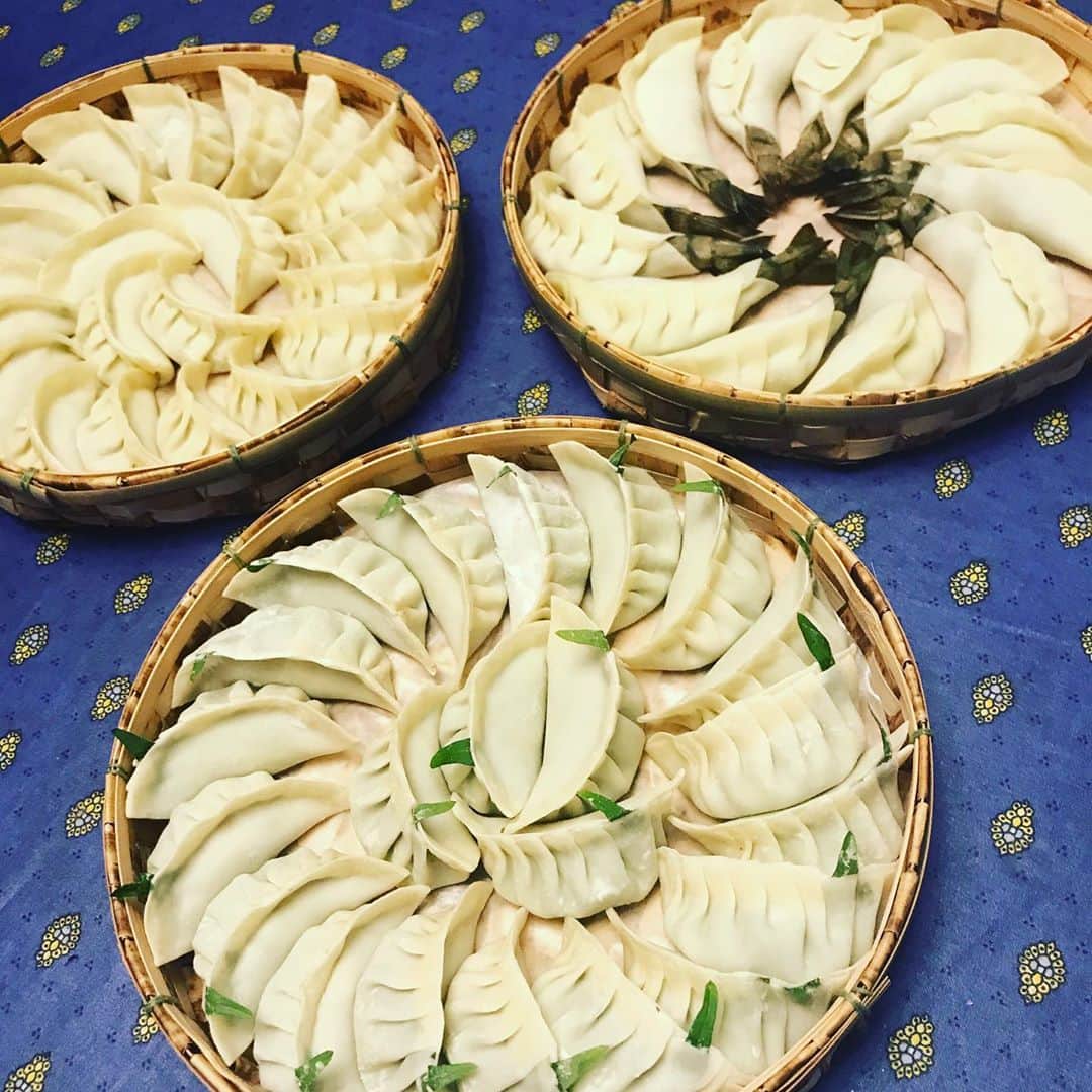 北山陽一のインスタグラム：「芸術。  #蔓餃苑」