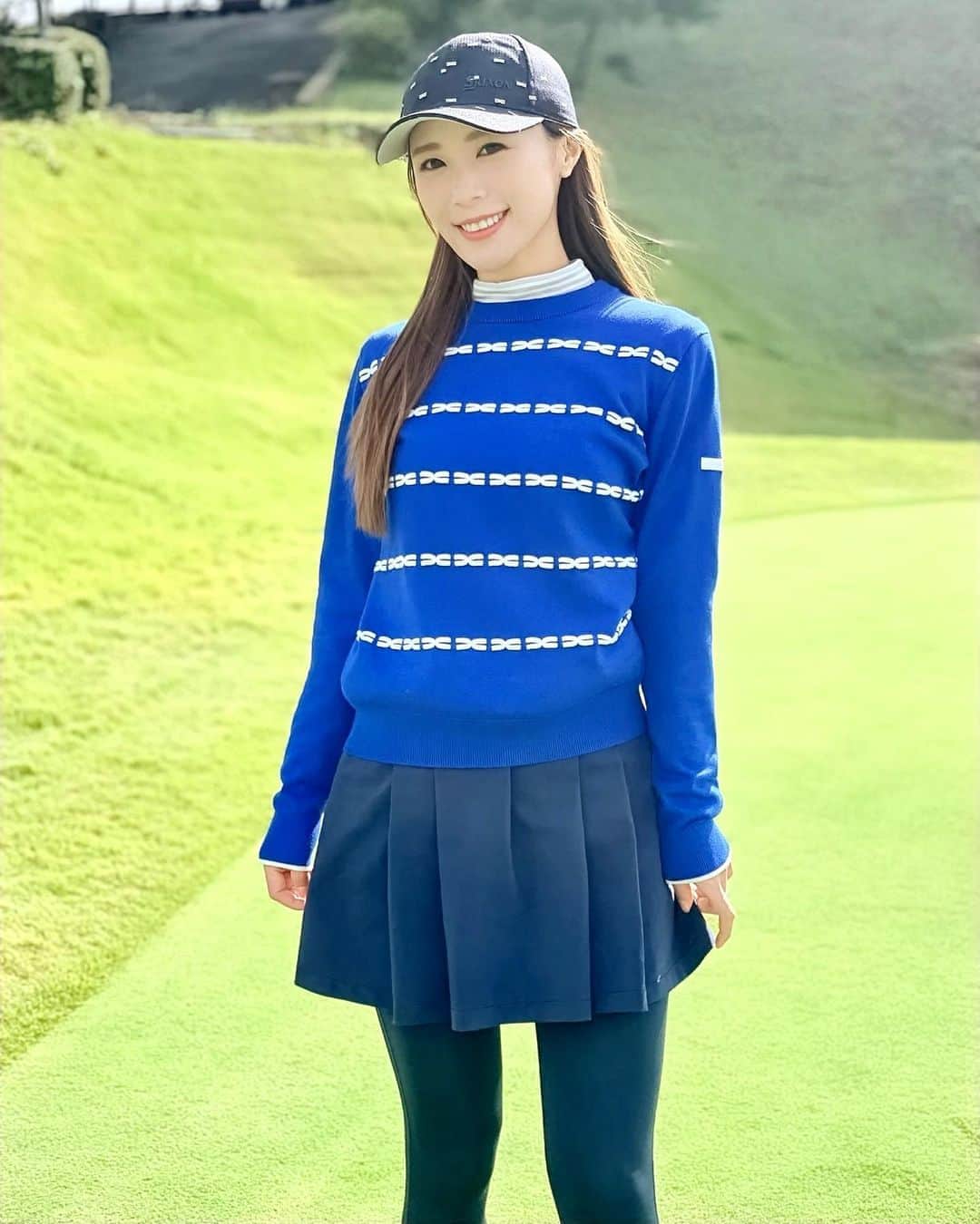 ひかりさんのインスタグラム写真 - (ひかりInstagram)「やっぱりブルーが1番好き☺️⛳️ @srixonbydescente   #ゴルフ場#gtバーディーズ #ゴルフトゥデイバーディーズ #gtバーディーズカップカップ#ゴルフ女子#golftoday #ゴルフ#golf#ゴルフトゥデイ#スポーツ女子#japanesegirl #ゴルフ日和#golfwear #スリクソン#srixon#japan」10月25日 17時28分 - piiiiiii_k