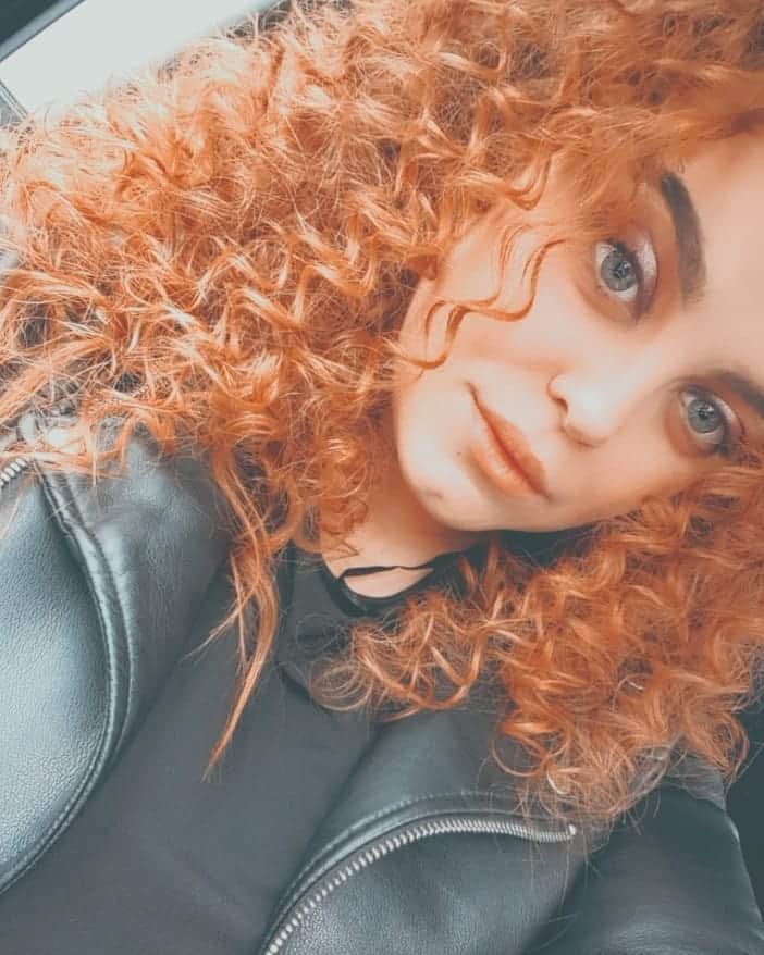 のインスタグラム：「Some people said I look like Merida from "Brave" 🤷‍♀️👩‍🦰 . . . . . #selfie #ginger #gingerhair #merida #brave #picoftheday #kaunas #lietuva」