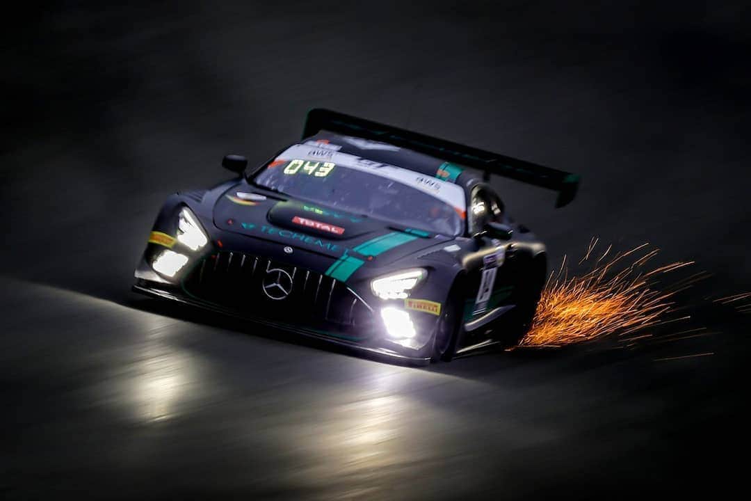 Mercedes AMGさんのインスタグラム写真 - (Mercedes AMGInstagram)「A long night of challenging racing is over at the @circuit_spa_francorchamps! There are still a few more hours to go for our teams with the Mercedes-AMG GT3s. Impressions from the remarkable 2020 @total24hoursofspa 📸  @akkaaspteam @hauptracingteam @htpmotorsport / @winwardracing @jpmotorsportofficial @madpanda_motorsport @ramracingcom @sps_performance #AMGGT3 #MercedesAMG #24hAMG #Spa24H #GTWorldChEu #IntGTC #10YearsAMGCustomerRacing」10月25日 17時59分 - mercedesamg