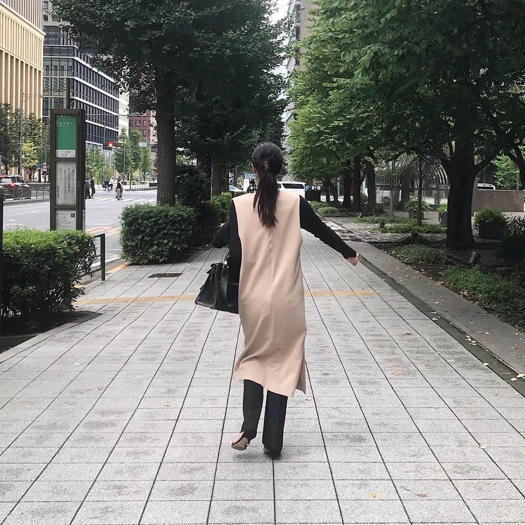 Michikoさんのインスタグラム写真 - (MichikoInstagram)「________ #OOTD on the other day ✔️ . On the way to Marunouchi 👣　#右腕！笑 . . #outfit #throwback  .」10月25日 18時11分 - michiko.jp