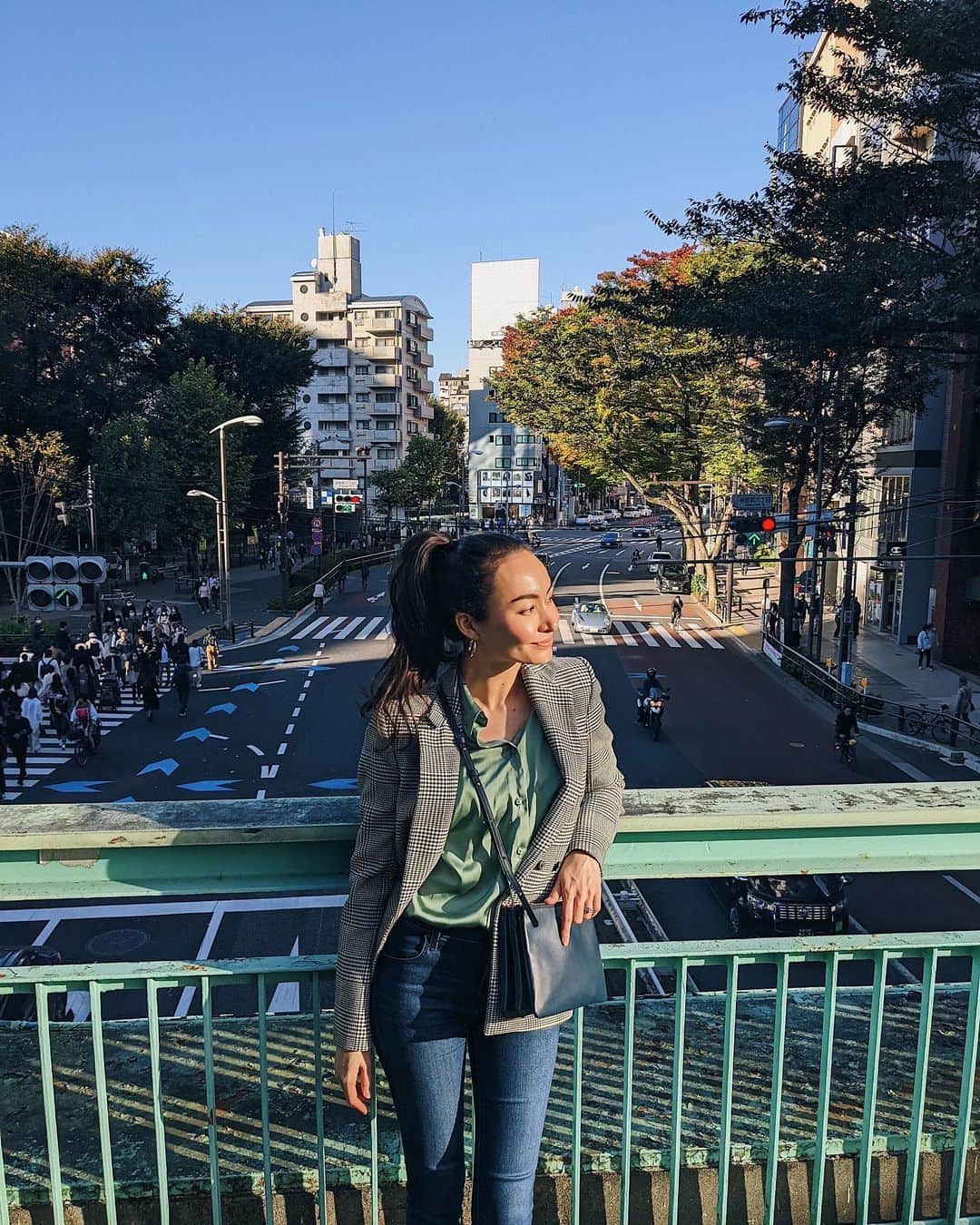 シャウラさんのインスタグラム写真 - (シャウラInstagram)「お散歩日和。 Beautiful weather for a walk. #shibuya #harajuku #渋谷　#原宿」10月25日 18時19分 - shaula_vogue