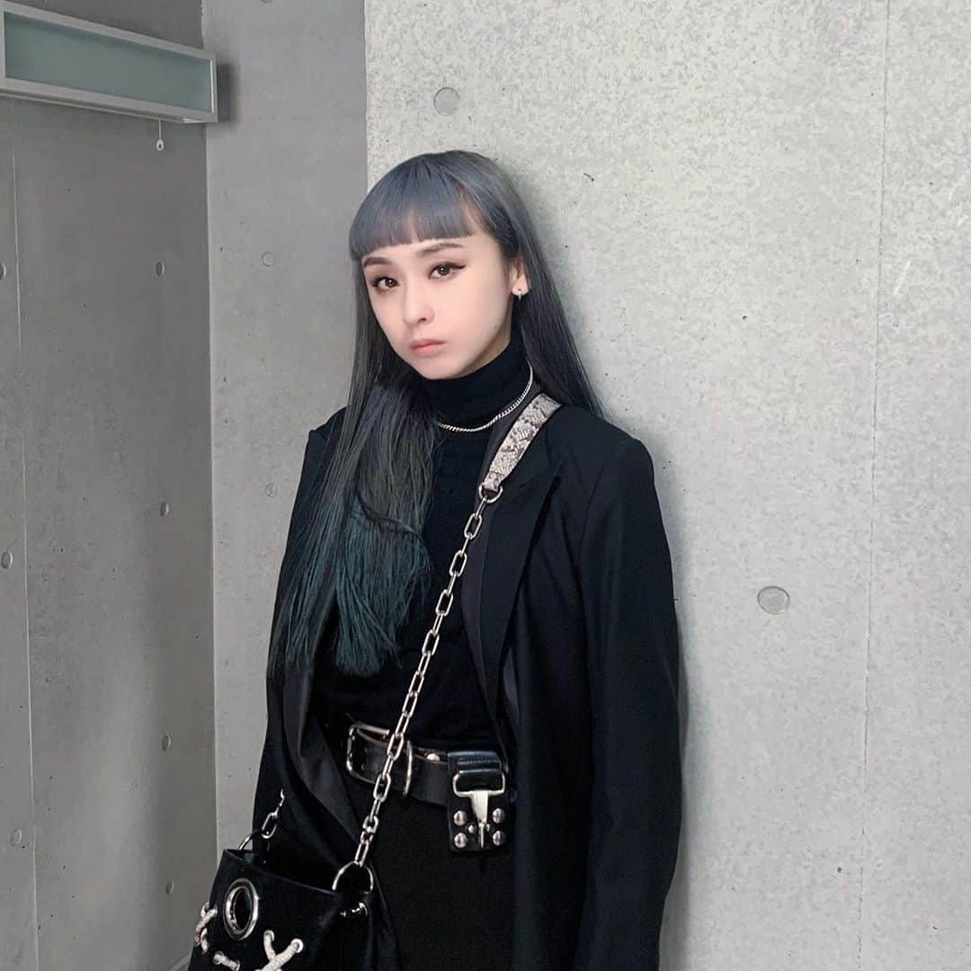 aoiのインスタグラム：「2回目の #レーザートーニング をしに @sbeautyclinic #エスビューティークリニック に行ってきた！ 少し遅刻してしまいましたが @dr.y.yumi 先生が快く接してくれました🥺やさし . 目に見えて効果がわかるから、また次の予約も入れてきました〜♡ ものの15分とかで終わるから忙しくても通える💎 . . #医療痩身 #アンチエイジング」