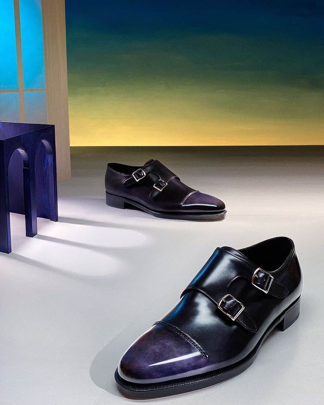ジョンロブのインスタグラム：「Introducing the 2021 limited-edition William 75, celebrating 75 years since the creation of the iconic double-buckled shoe. . #johnlobb @lalo.eva @angelavanderstraeten @michelefilomenoagency」
