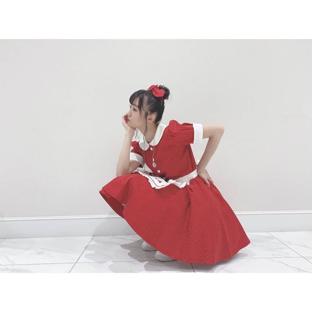 春名真依さんのインスタグラム写真 - (春名真依Instagram)「＊ Red🍎❄ #まいんすたぐらむ #たこやきレインボー #たこ虹 #春名真依 #まいまい #red #早着替え中に撮ったスペシャル写真」10月25日 18時40分 - harunamai_official