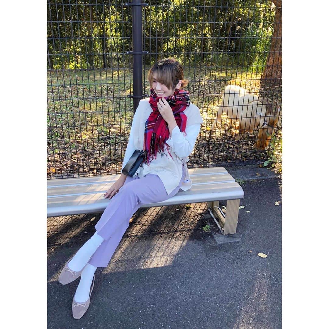 yoka1124さんのインスタグラム写真 - (yoka1124Instagram)「☆☆☆ ・ ・ 今日はさゆりちゃん親子と公園BBQ🍖 お天気も良くて最高に楽しかった‼️ @l.lily1013  ・ 子供たちも沢山遊んでて大満足だったみたい 双子みたいで可愛かったなぁ♡ ・ ・ 私も動けるコーデで 今日のこの靴、 @hiraki_official なんだけど な、な、ななんと499円‼️ びっくりなんだけど、、 実用的で履きやすくてサイズが豊富 プチプラだから公園遊びの汚れも気にならない‼️ かなりおすすめです ・ ・ 明日は代休でしーちゃんとグランピング 楽しみだー @shizuka.watanabe  ・ ・ ・ ・ ・ ・ ・ #ふわりっと#fuwarite#ヒラキ#ヒラコーデ#499円#PR#gu#gu_for_all #uniqlo#uniqloginza #きれいめコーデ #きれいめカジュアル  #大人カジュアルコーデ #大人カジュアル  #code#coordinate#ootd#instafashion#今日のコーデ#ママコーデ#ママファッション#男の子ママ #高身長女子 #ponte_fashion#大人女子#シンプル #シンプルコーデ #きれいめファッション#高身長コーデ」10月25日 18時46分 - yoka1124