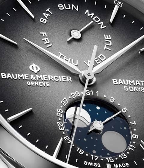 ボーンメルシーさんのインスタグラム写真 - (ボーンメルシーInstagram)「The Clifton Baumatic 10548 gives our luminous nighttime friend the attention it deserves.  -- Clifton Baumatic 10548 42mm, In-house movement, Day-date, Moon-phase, Alligator strap. ⁣ --⁣ #baumeetmercier⁣ #cliftonbaumatic⁣ #moon #lunar #watches⁣ #watch⁣ #swissmade⁣ #watchmaker⁣ #watchoftheday #materials」10月25日 19時00分 - baumeetmercier