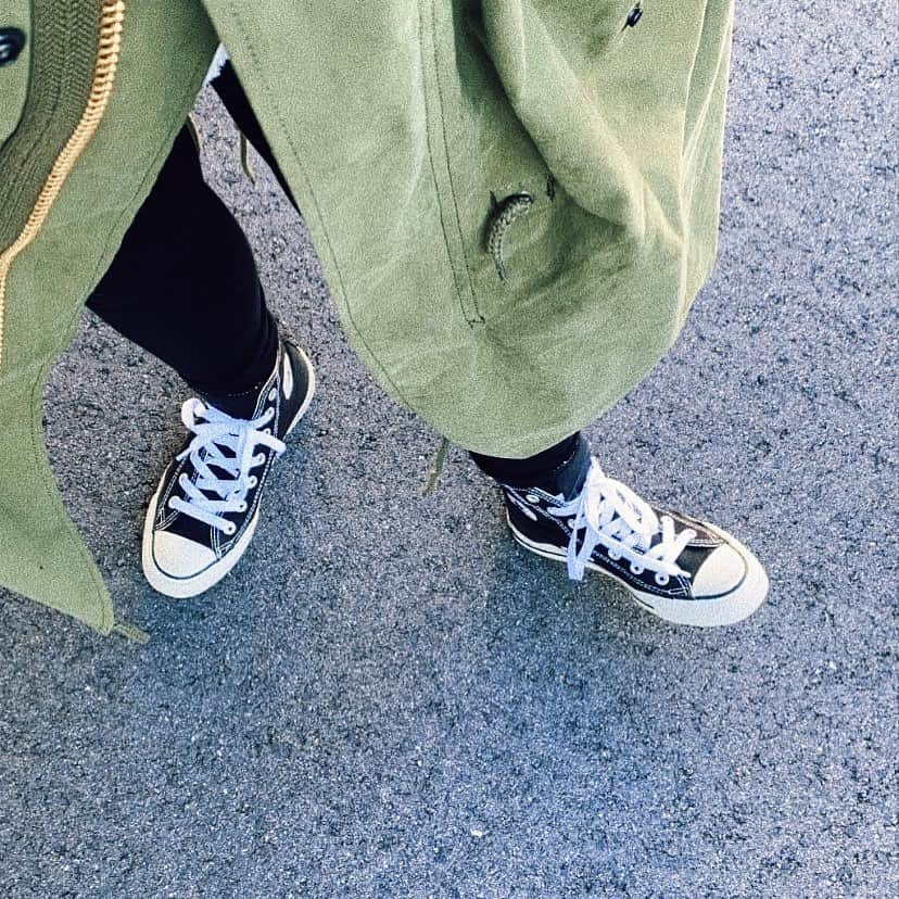のインスタグラム：「お気に入りのJKにconverseの組み合わせ好き👟❤️ #M65#ootd」