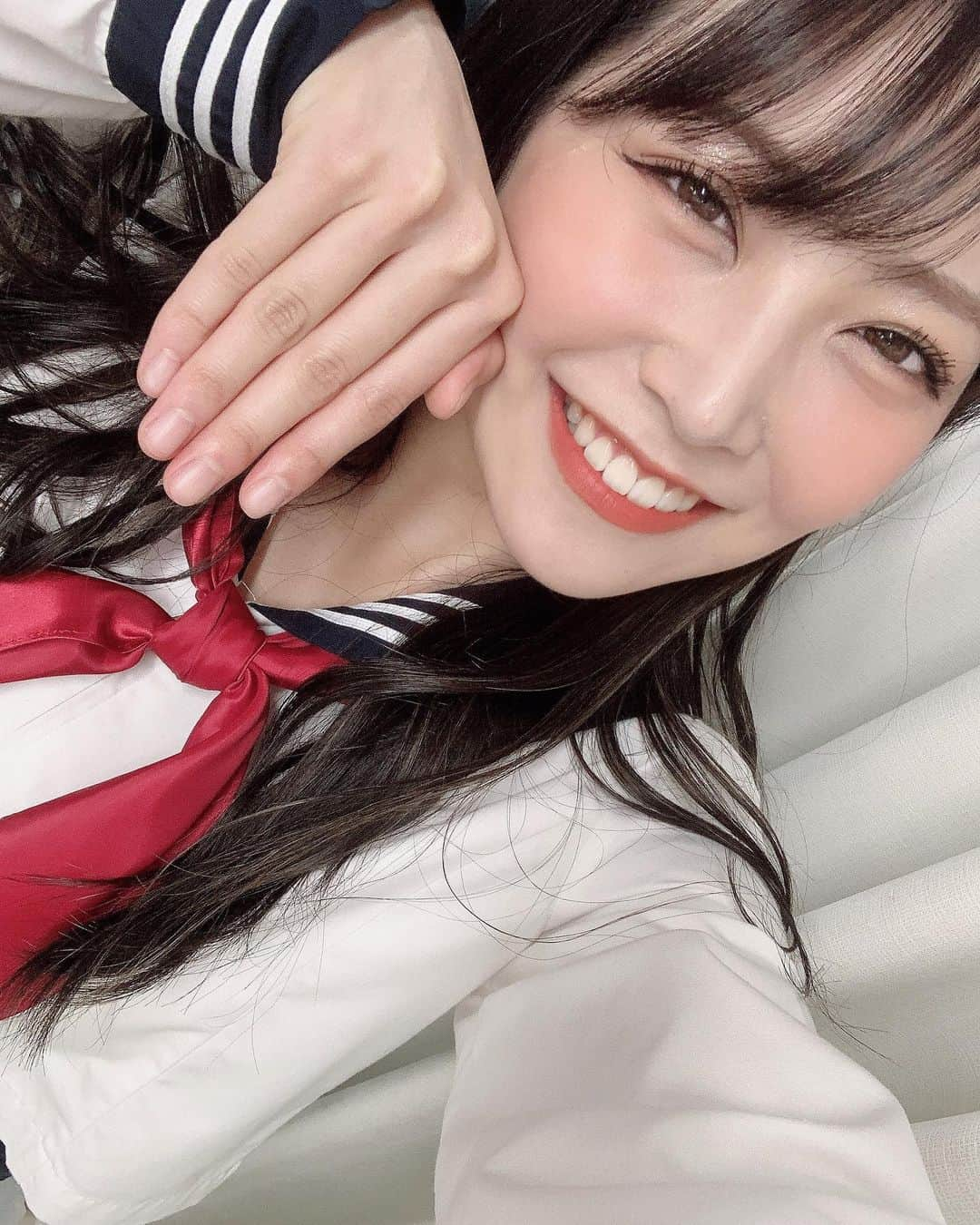 白間美瑠さんのインスタグラム写真 - (白間美瑠Instagram)「#吉田朱里卒業コンサート  #NMB48LIVE2020 ・ 最近は、着ていなかった、、、 セーラー服🤣セーラー服着ると、テンション上がるぜい🤩🤩 #女子力おばけポーズ」10月25日 19時07分 - shiro36run