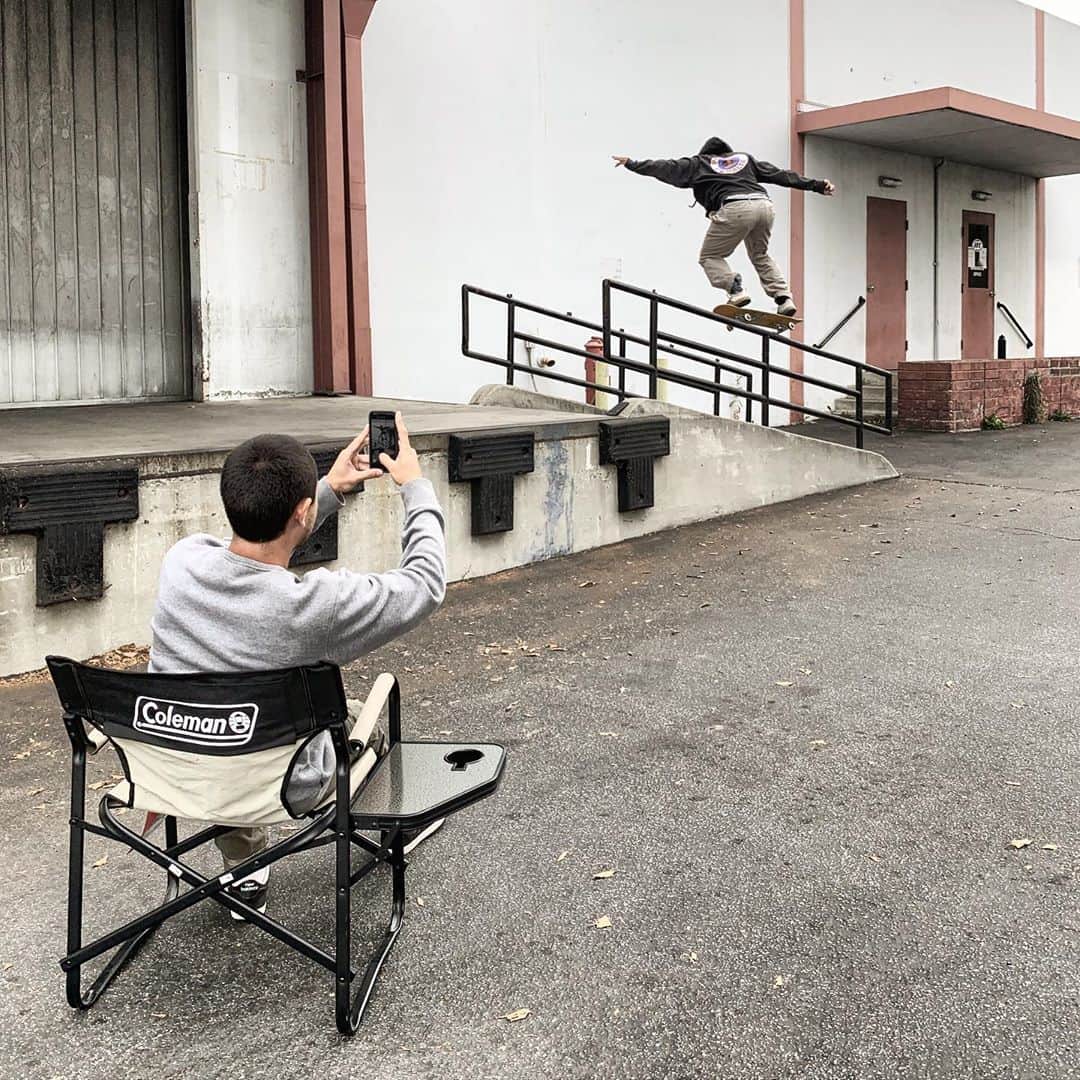 ケビン・ホーフラーのインスタグラム：「Team Work 🤣」