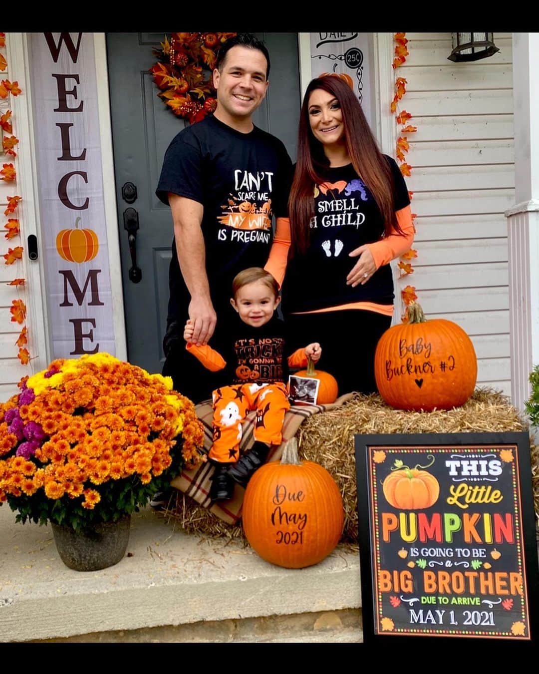 ディーナ・ニコール・コルテーゼのインスタグラム：「We’re  so excited to announce we’re expecting Baby Buckner #2 May 1, 2021 🥰 Our hearts are filled with so much love and joy! CJ is going to be the best big brother ever!!! #blessed #growingfamily  sooo for everyone that was asking YES YES YES ..I’m pregnant ❤️☺️ #ismellachild #cantscarememywifeispregnant  #Itsnotrickimgonnabeabigbrother」