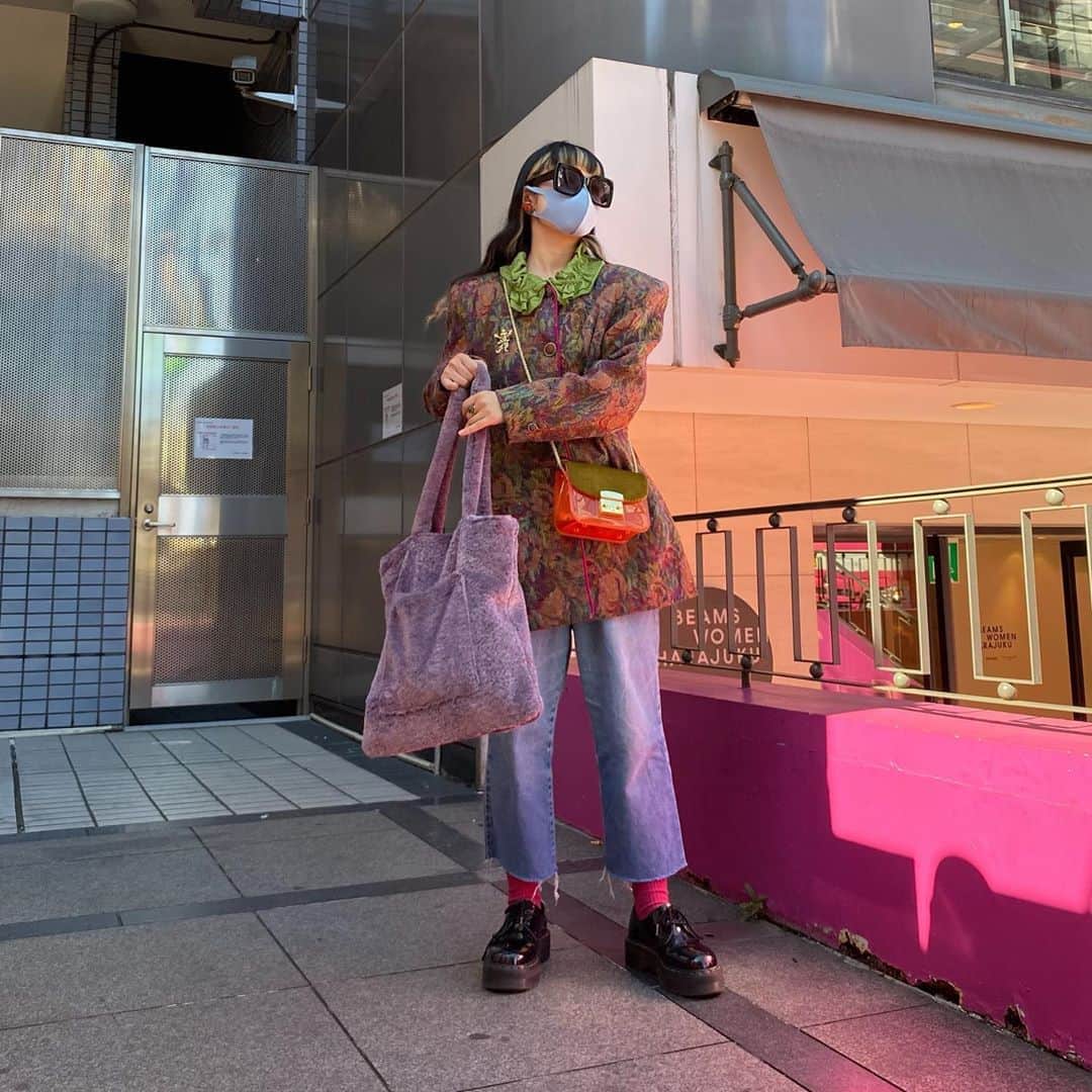 相羽瑠奈さんのインスタグラム写真 - (相羽瑠奈Instagram)「💐☄️🦜🛋🔮」10月25日 21時21分 - rone.runa