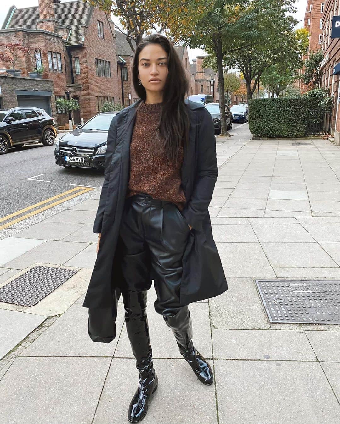 シャニーナ・シャイクのインスタグラム：「Fall gear 🍂🤎」