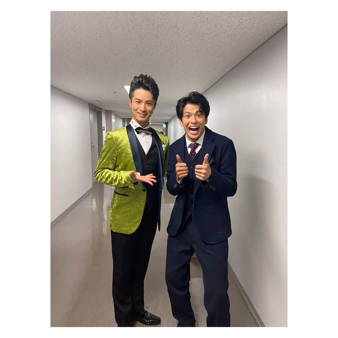 森崎ウィンさんのインスタグラム写真 - (森崎ウィンInstagram)「#nostagenolifeミュージカルを止めるな  全2公演。本日、無事終わりました。 お越し頂いた全ての皆様、本当に ありがとうございました。 久々にお客様が客席にいるところを 生で見れて、僕凄く嬉しかったです。 本当に。 人の持つパワーって凄まじいなと、改めて感じました。 本当にありがとうございました。 また、お会い出来る事を信じて、もっともっと、頑張ります!!! #森崎ウィン  #MORISAKIWIN  #早くお客さん入れた自分のLIVEもしたい」10月25日 21時58分 - win_morisaki_official