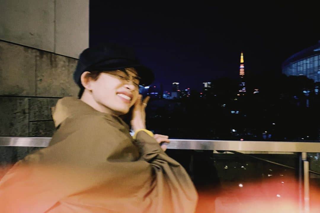 草川直弥さんのインスタグラム写真 - (草川直弥Instagram)「☻ スカイツリーもいいけど 東京タワーがすきだなー #なにしてるのー #明日からまた頑張ろ #瑞生おめでとう」10月25日 21時59分 - 0406_k.naofficial