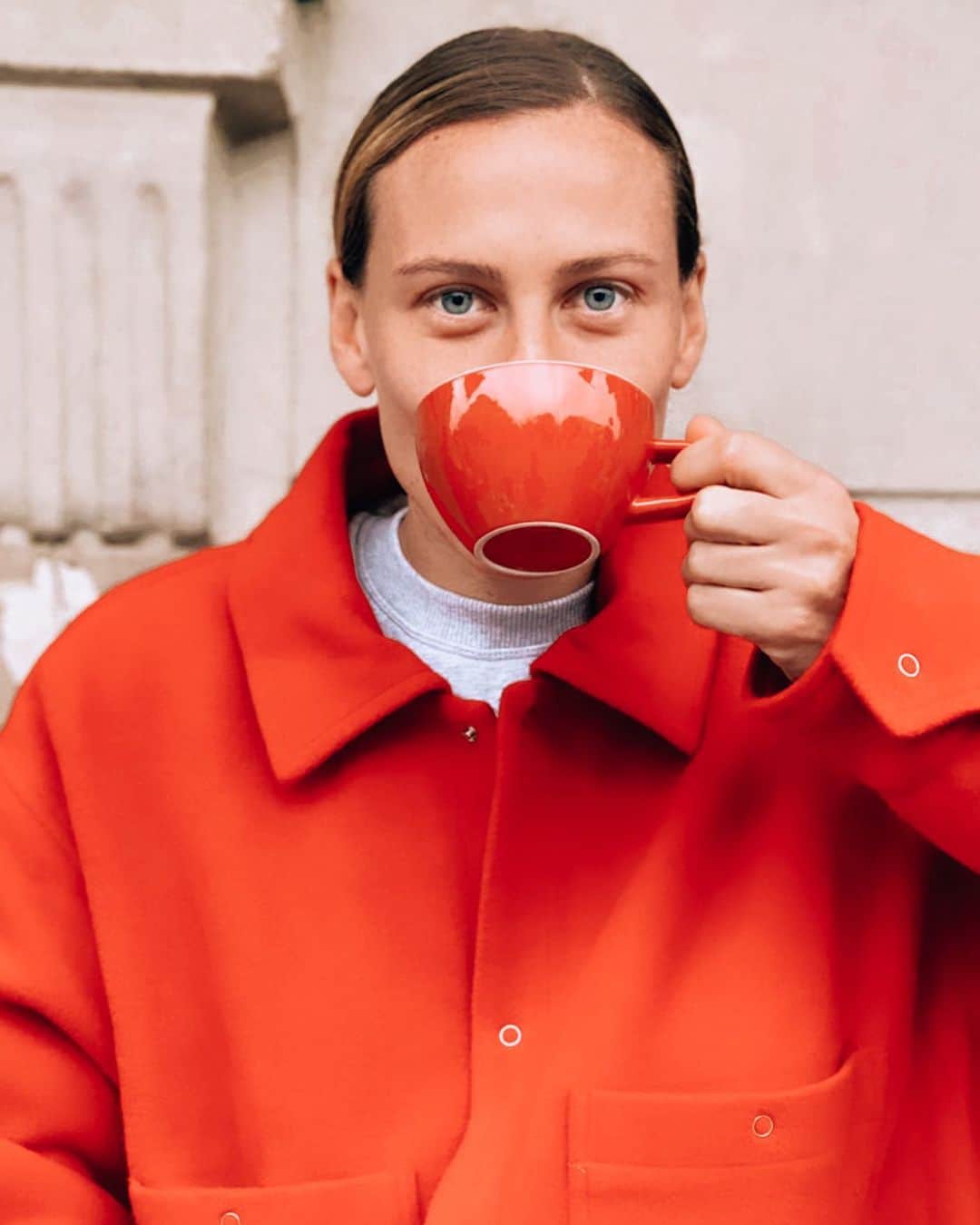 エミリー・バン エグモンドのインスタグラム：「☕️」