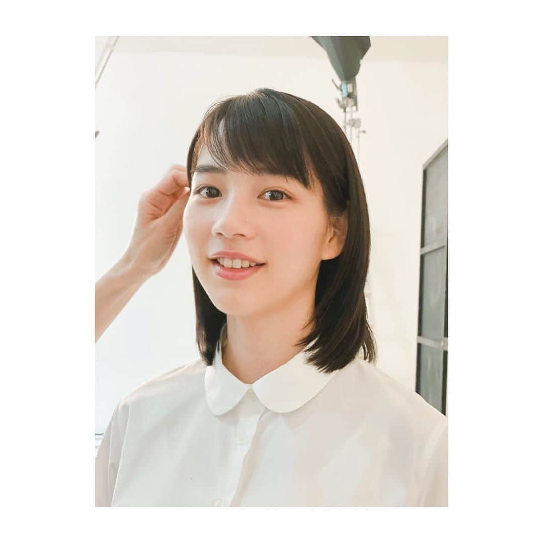 のん（能年玲奈）さんのインスタグラム写真 - (のん（能年玲奈）Instagram)「丸襟きちっと。 #最低賃金ポスターの時」10月25日 22時49分 - non_kamo_ne