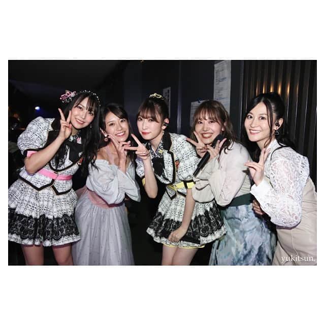 のインスタグラム：「このメンバーでライダー🤍. まさかの大阪城ホールでライダー円陣が蘇りました🥺💓 . 久々の16ビートちゃんと刻めました✌️笑 . . #NMB48LIVE2020 #誰かのために #ライダー」