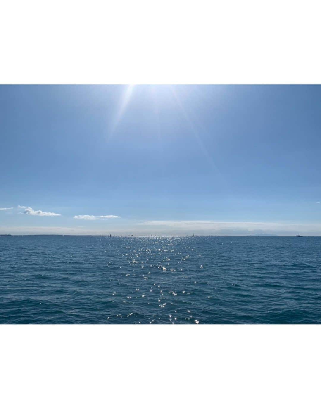 神谷麻美さんのインスタグラム写真 - (神谷麻美Instagram)「#空 も最高💓🛸💓🌞💓✨  #sailing ⛵️❤👼🏻💓✨ #⛵️ 💓🌈💓⚓️✨」10月25日 23時13分 - asamice428