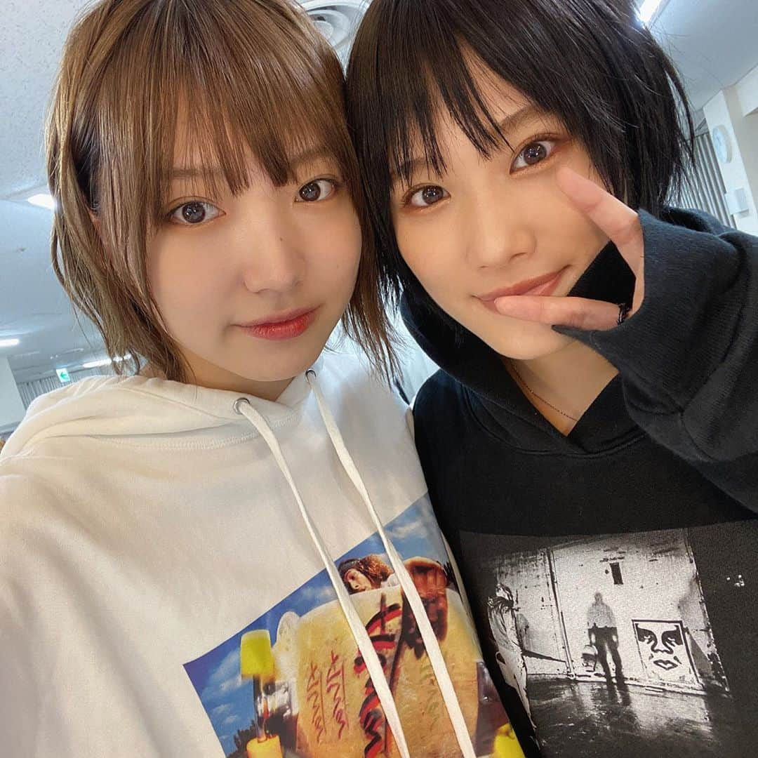 太田夢莉さんのインスタグラム写真 - (太田夢莉Instagram)「  一昨日、遠距離の友達に久しぶりに会えました。   が、何も変わってなかった。城は城でした。  昔から私になんでも正直に言ってくれる、貴重な存在です。 これからも変わらないでおくれ。   #ほとんど毎日連絡とってる #何をそんなに話すことがあるんや #仲間から友達になりました #ありがと 」10月25日 23時25分 - yustagram12