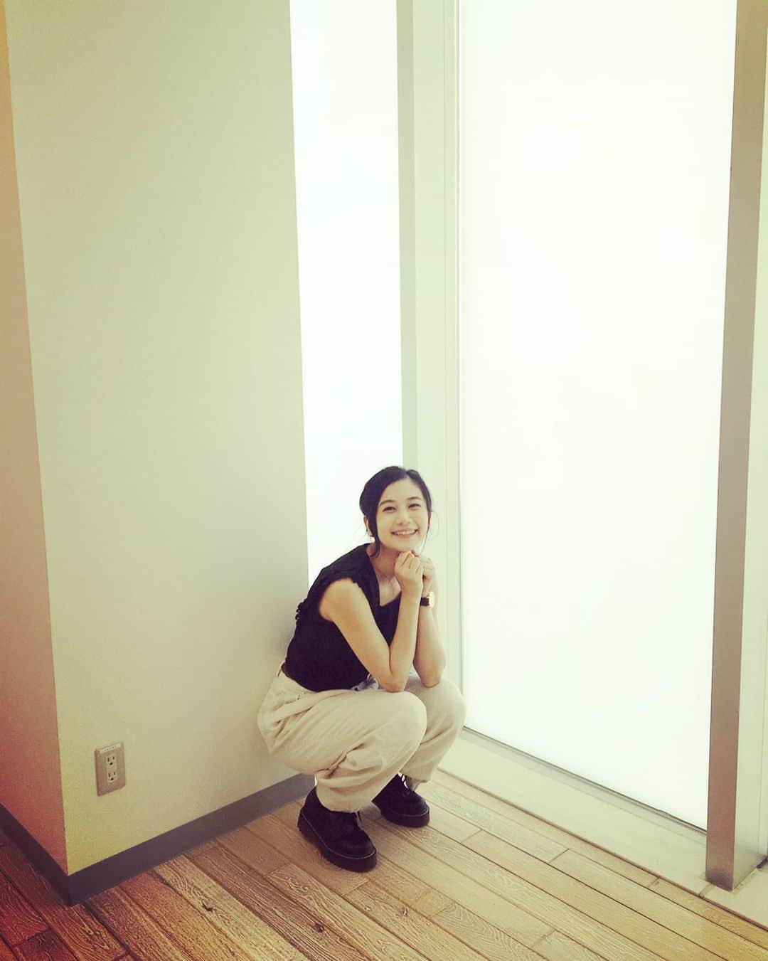 のインスタグラム：「・ 笑っとるか。」