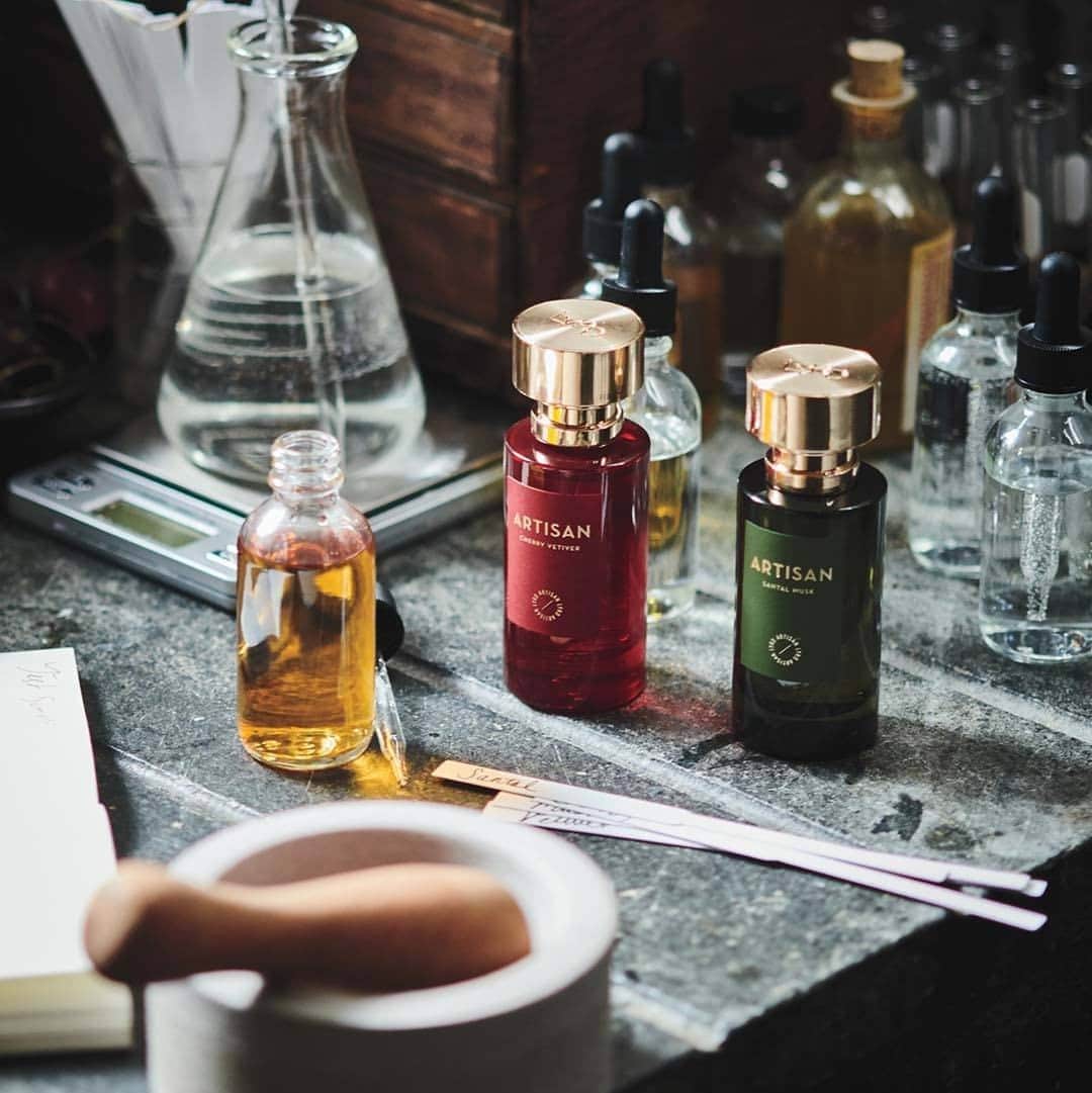 のインスタグラム：「Introducing LYRD Artisan, captivating gender-neutral scents with unexpected combinations that are exquisite alone, but even more fascinating together.」