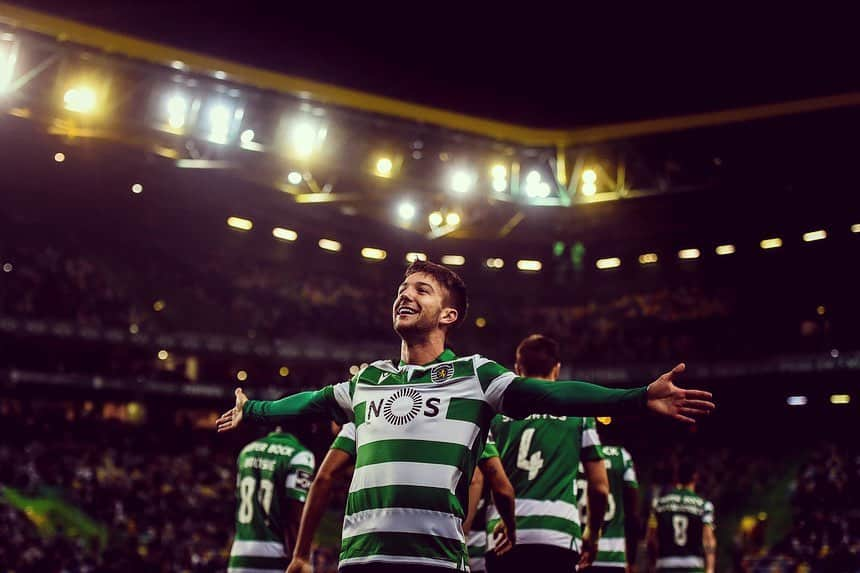 ルシアーノ・ビエットのインスタグラム：「Obrigado meu @sportingclubedeportugal 💚💚」