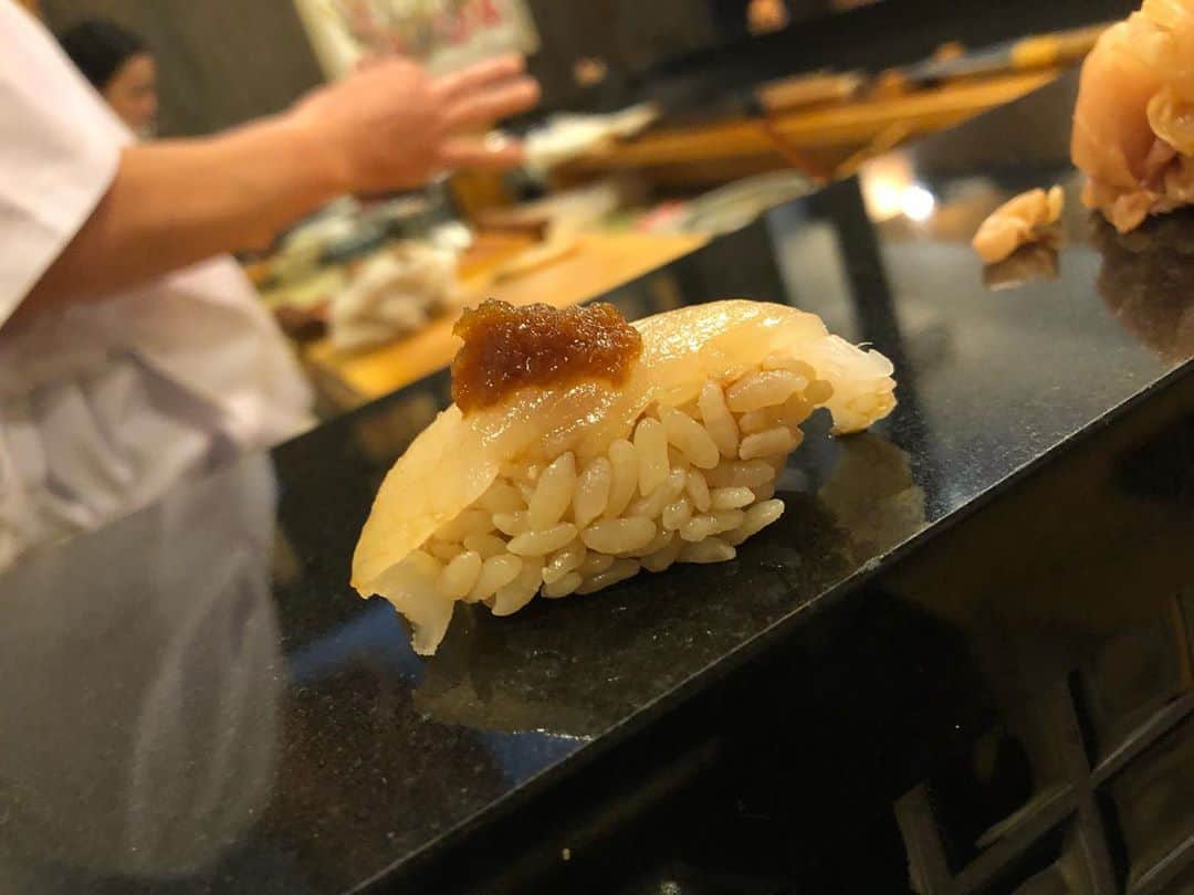沙月のインスタグラム：「. . 「鮨　福萬」 . . . #お鮨 #鮨福萬」