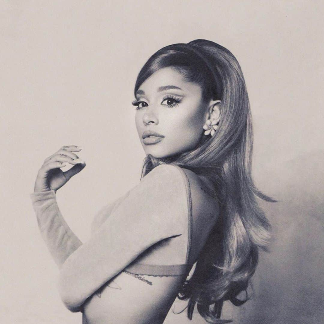 アリアナ・グランデさんのインスタグラム写真 - (アリアナ・グランデInstagram)10月26日 1時00分 - arianagrande