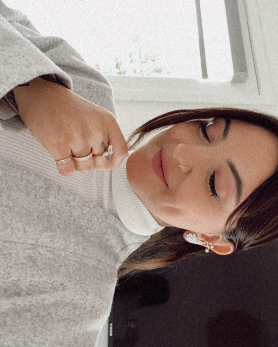 Julia Michaelsのインスタグラム：「You’re my favorite feeling」